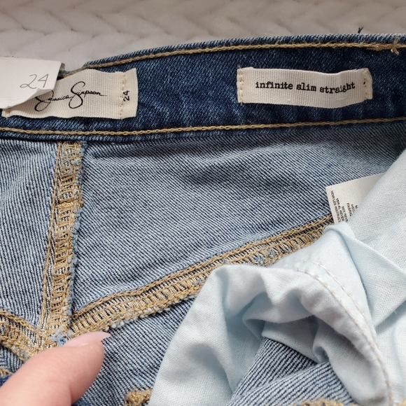 Jessica Simpson Infinate Slim Straight Distressed High-Waist Size 24 - Picture 3 of 12